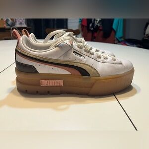 Puma Women's size 10 Mayze Triplex sneakers White Chocolate platforms